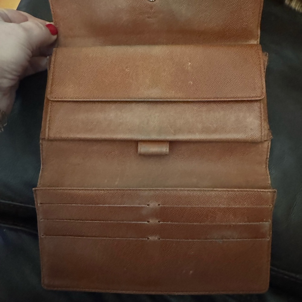 Louis Vuitton Vintage Sarah Monogram Wallet - Picture 5 of 13
